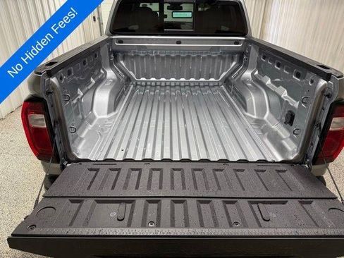 New 2026 GMC Canyon Elevation w/ Convenience Package image 9