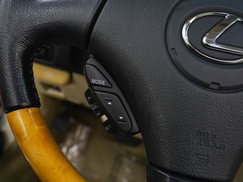 Used 2002 Lexus SC 430 Convertible RWD image 23