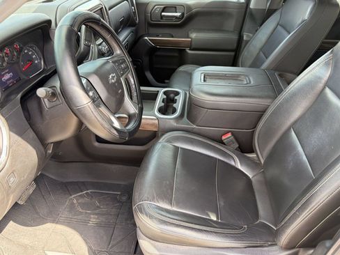 Used 2019 Chevrolet Silverado 1500 LT Trail Boss AWD/4WD image 5
