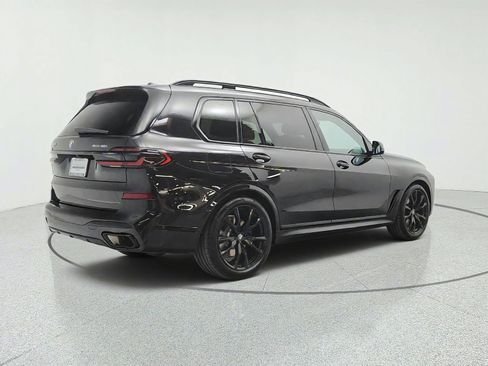 Used 2024 BMW X7 xDrive40i w/ M Sport Package AWD/4WD image 5