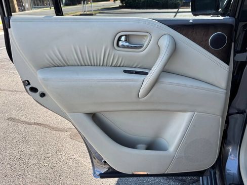 Used 2014 INFINITI QX80 4WD w/ Deluxe Touring Package image 20