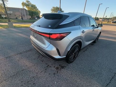Used 2025 Lexus RX 350 Premium w/ Convenience Package AWD/4WD image 5