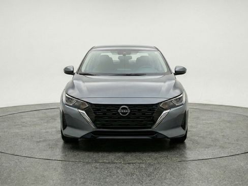 Used 2025 Nissan Sentra SV FWD image 2