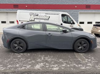 Used 2024 Toyota Prius LE video 2
