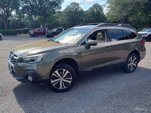 Used 2019 Subaru Outback 3.6R Limited AWD/4WD image 1