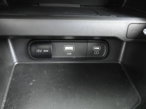 Certified 2024 Kia Soul S FWD image 29