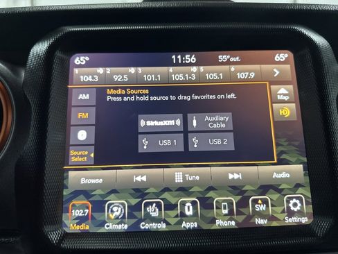 Used 2022 Jeep Gladiator Mojave w/ Cold Weather Group image 31