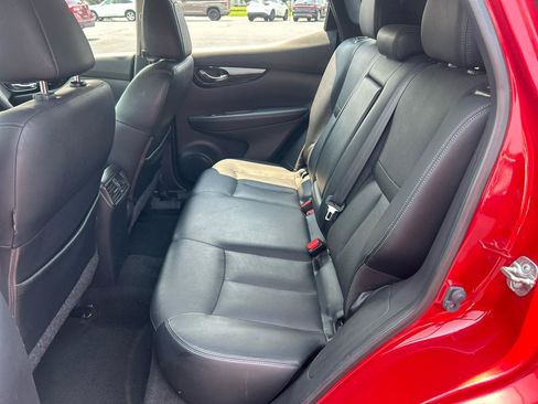 Used 2018 Nissan Rogue Sport SL AWD/4WD image 11