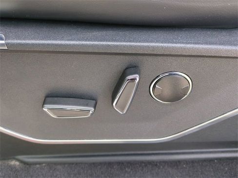 Used 2023 Ford F150 Raptor w/ Raptor Carbon Fibre Package image 21