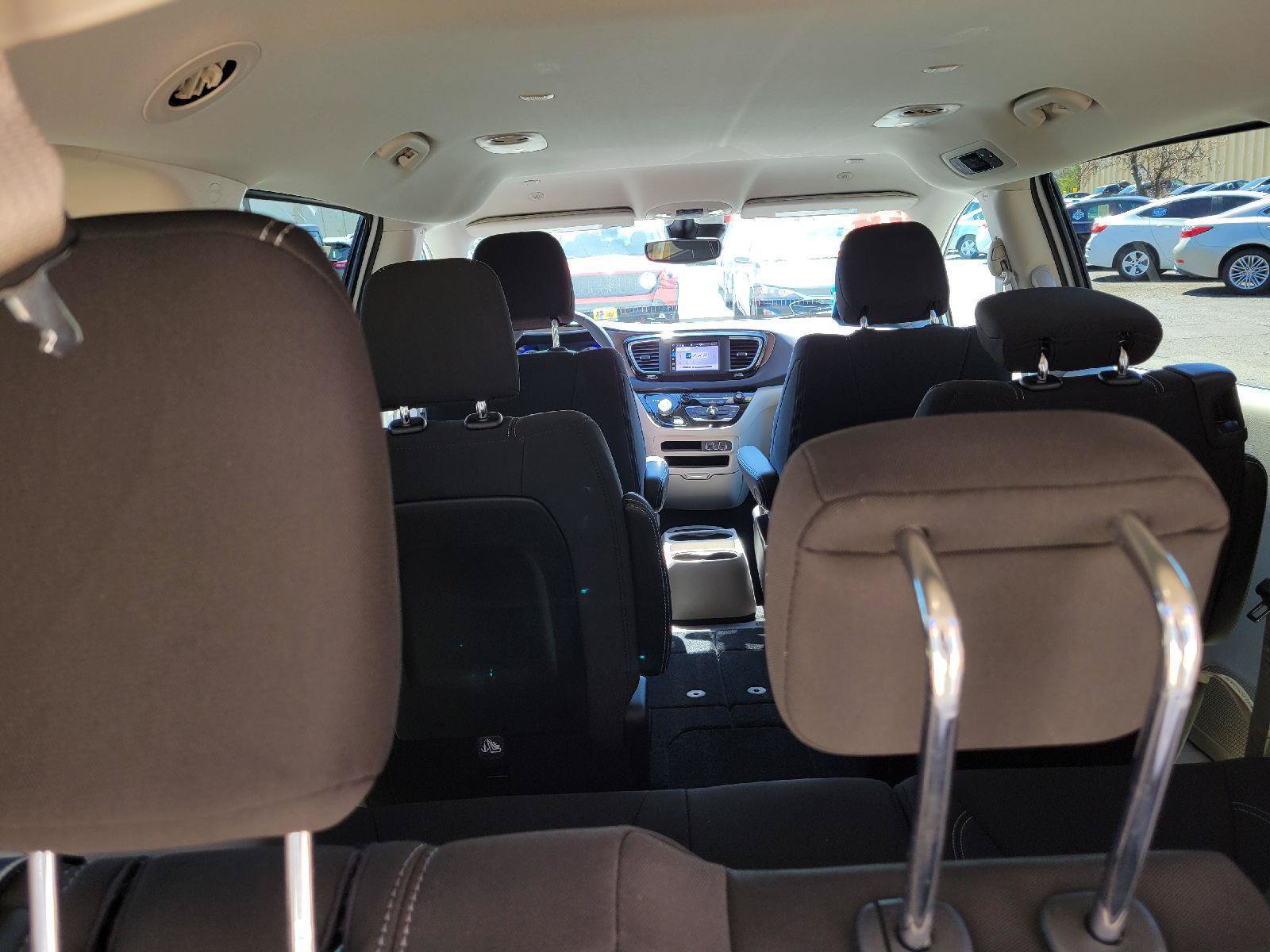 Used 2024 Chrysler Voyager LX FWD image 29