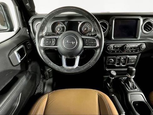 Used 2022 Jeep Wrangler Unlimited Sahara w/ Cold Weather Group image 8