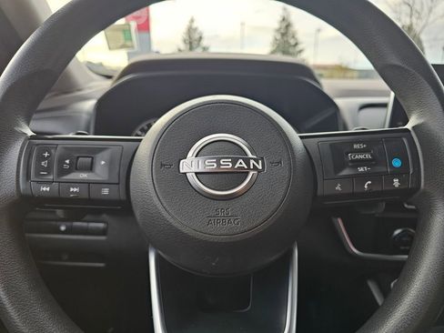 Certified 2023 Nissan Rogue SV image 21