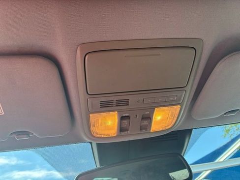 Used 2017 Honda CR-V EX-L image 19