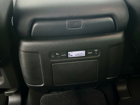 Used 2023 Nissan Armada SL w/ Midnight Edition Package RWD image 29