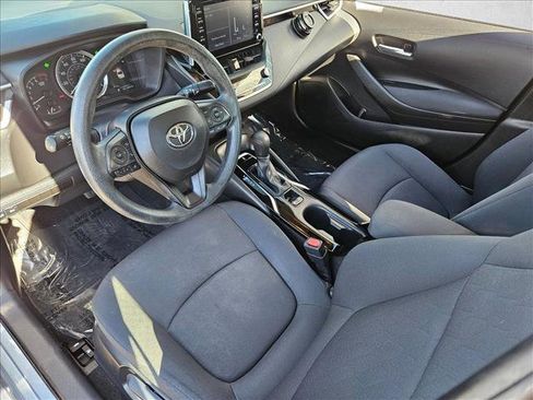Used 2020 Toyota Corolla LE image 9