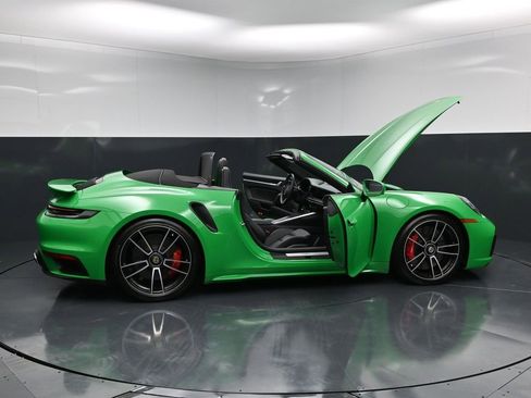 Certified 2022 Porsche 911 Turbo AWD/4WD image 31