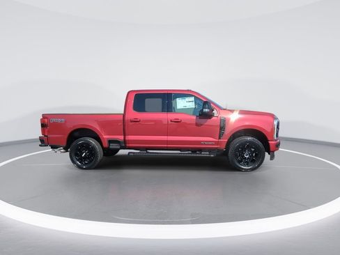 Used 2026 Ford F250 Lariat w/ Black Appearance Package image 9