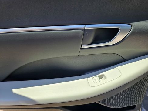 Certified 2025 Hyundai Sonata SEL AWD/4WD image 18