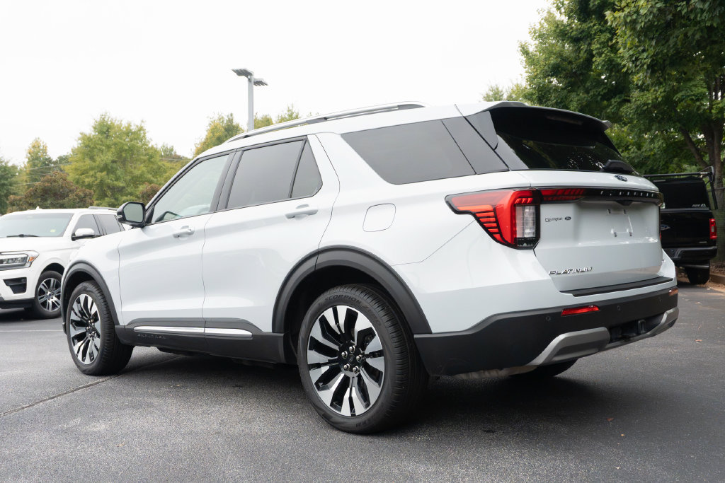 Used 2025 Ford Explorer Platinum w/ LUX Leather Package AWD/4WD image 7