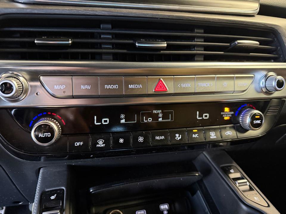 Used 2022 Kia Telluride SX w/ Towing Package FWD image 22