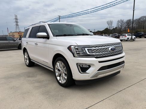 Used 2019 Ford Expedition Platinum image 4
