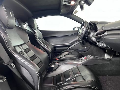 Used 2013 Ferrari 458 Italia Coupe RWD image 21