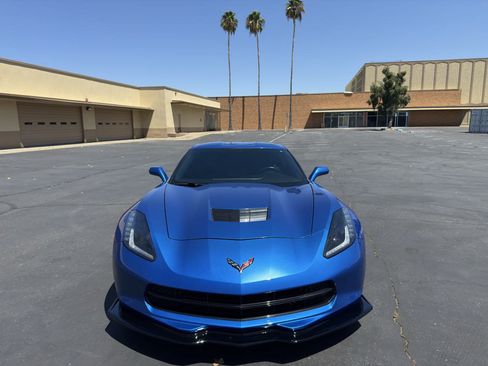 Used 2016 Chevrolet Corvette Stingray Coupe w/ Carbon Flash Badge Package RWD image 2