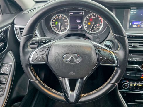 Used 2019 INFINITI QX30 image 36