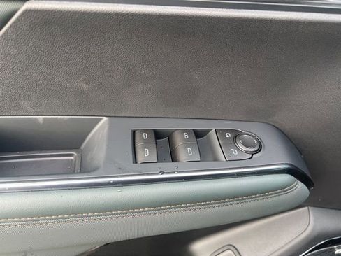 New 2026 GMC Acadia AT4 image 12