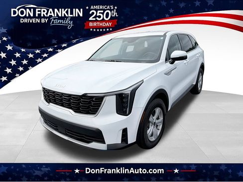 Used 2024 Kia Sorento LX FWD image 1