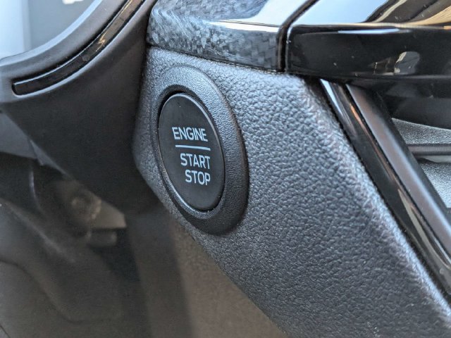Used 2025 Ford Escape ST-Line Select AWD/4WD image 28