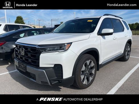 Used 2026 Honda Pilot Elite image 1