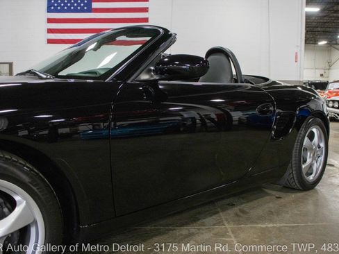 Used 2001 Porsche Boxster image 21