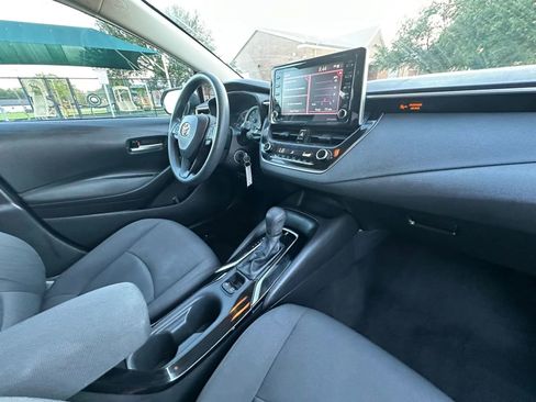 Used 2021 Toyota Corolla LE image 27