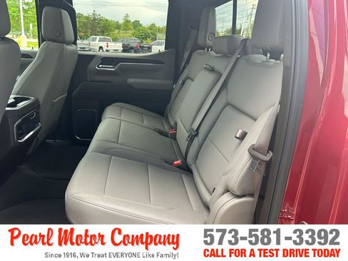 Used 2025 GMC Sierra 1500 SLT w/ SLT Premium Package AWD/4WD image 22