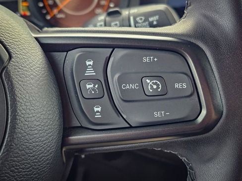 Certified 2025 Jeep Wrangler Unlimited Sport AWD/4WD image 17