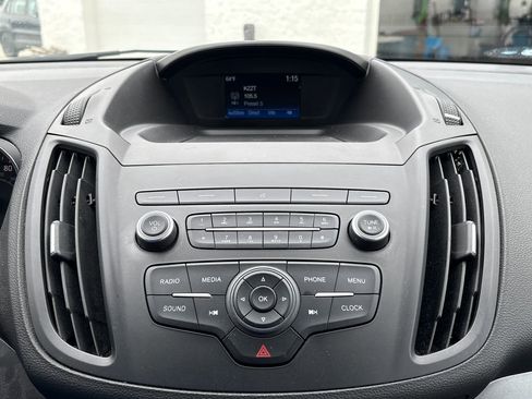 Used 2019 Ford Escape S image 24