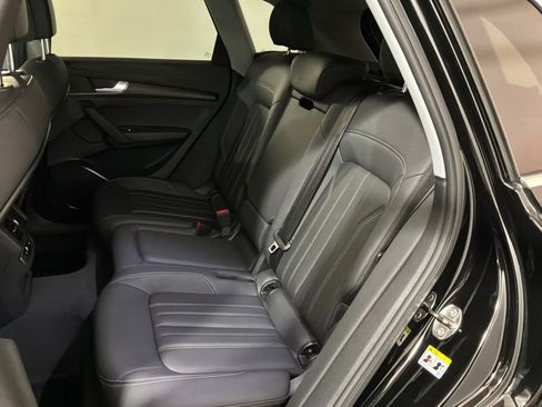 Used 2022 Audi Q5 2.0T Premium image 18