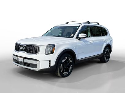 Used 2024 Kia Telluride EX w/ EX Captain's Chair Package