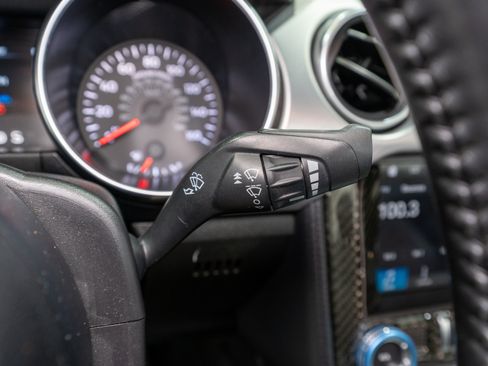 Used 2019 Ford Mustang Premium RWD image 28