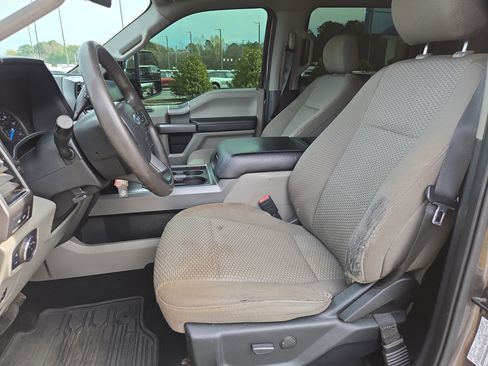 Used 2020 Ford F250 XLT w/ XLT Premium Package image 18