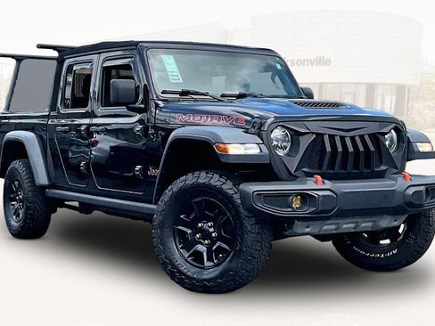 Used 2021 Jeep Gladiator Mojave AWD/4WD image 3