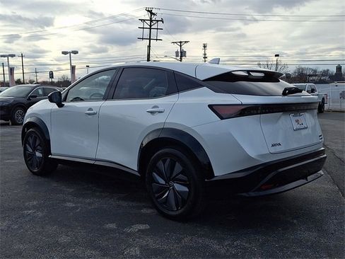 Used 2025 Nissan Ariya AWD image 4