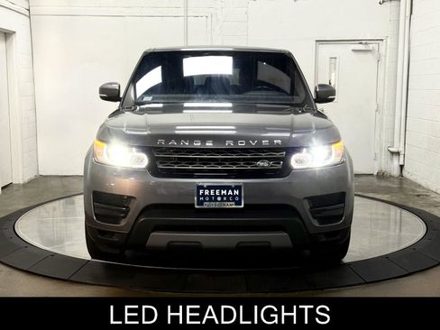 Used 2017 Land Rover Range Rover Sport SE AWD/4WD image 3
