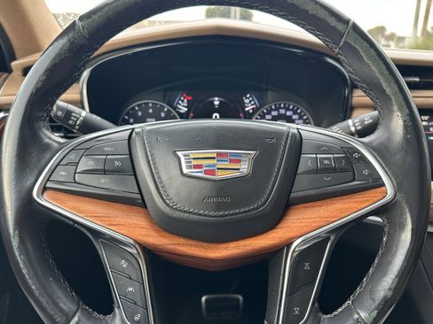 Used 2019 Cadillac XT5 Platinum image 24
