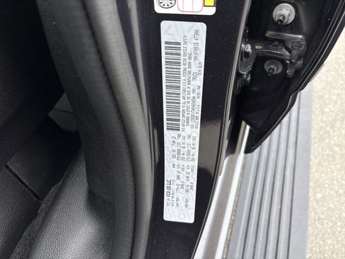 Used 2019 RAM 1500 Limited image 36