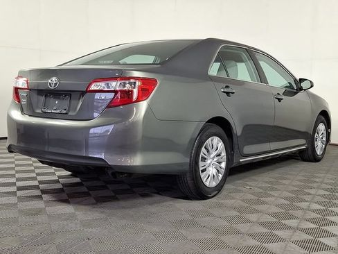 Used 2012 Toyota Camry LE FWD image 8