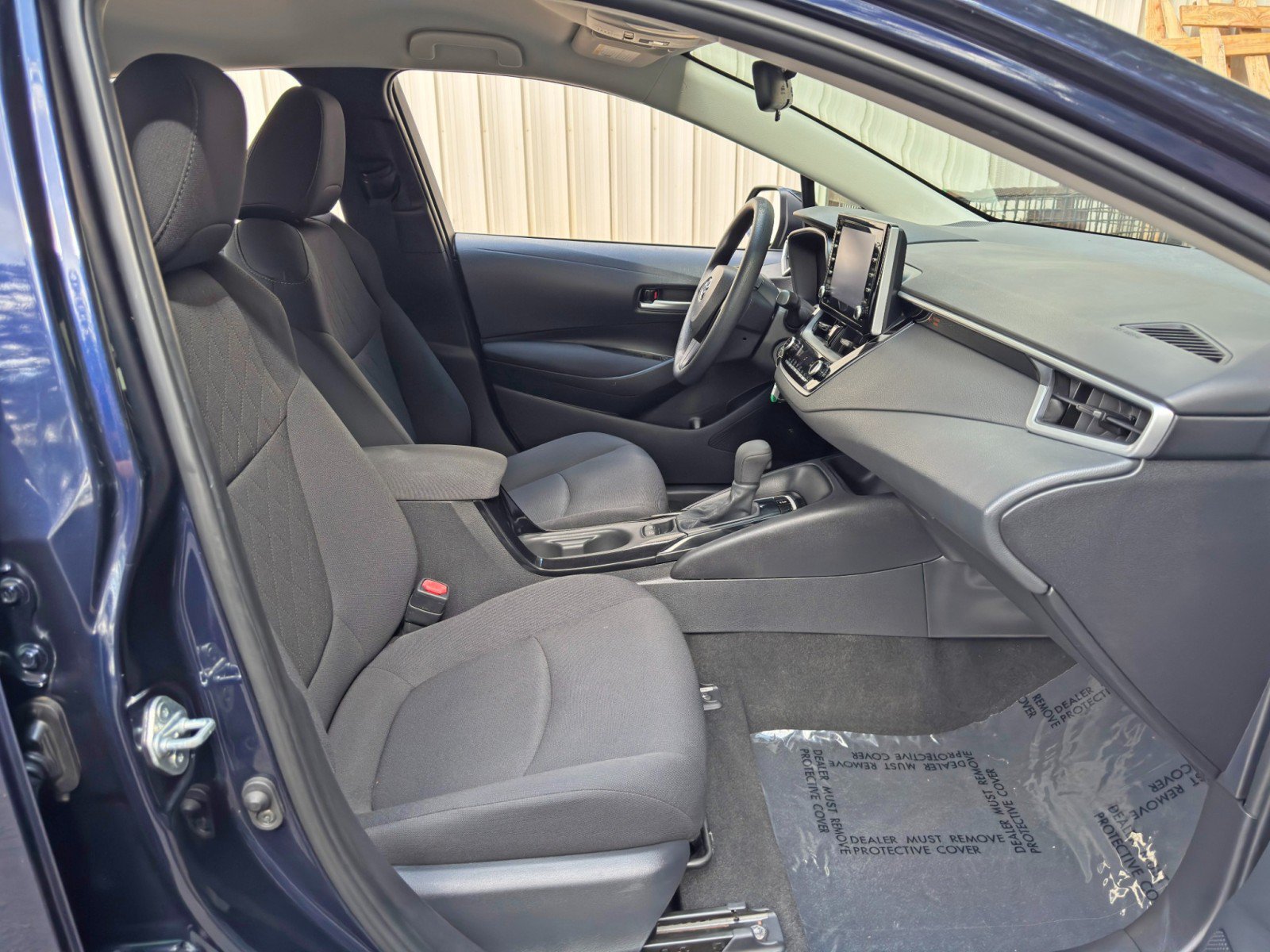 Used 2021 Toyota Corolla LE FWD image 14