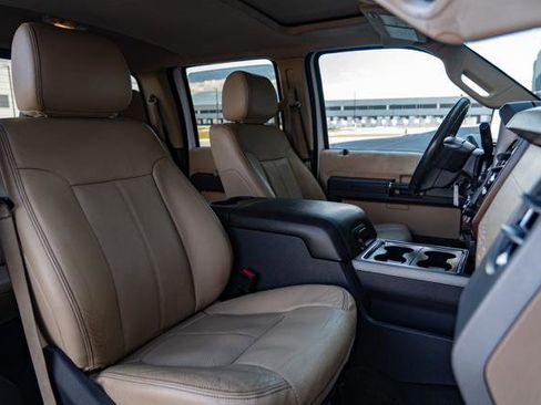 Used 2014 Ford F250 Lariat w/ Lariat Ultimate Package image 24