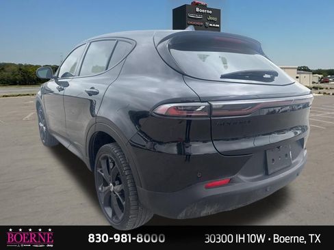 Used 2024 Dodge Hornet GT AWD/4WD image 9